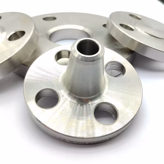 Cina Flangia per tubo in acciaio forgiato ANSI/DIN/GOST/En RF FF A105 304L 316L con collo saldato/slip on/cieca Produttori